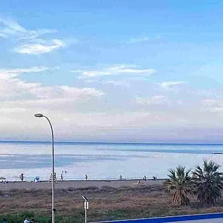 Otel Vistas Al Mar A Escasos 50 Metros